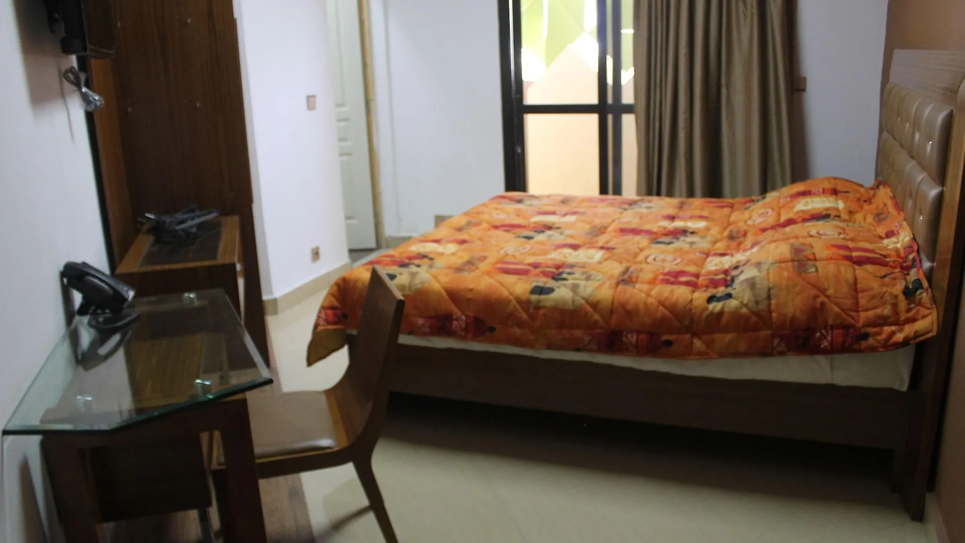 Wakola Hotel Cheikh Anta Dakar 3*,  Senegal